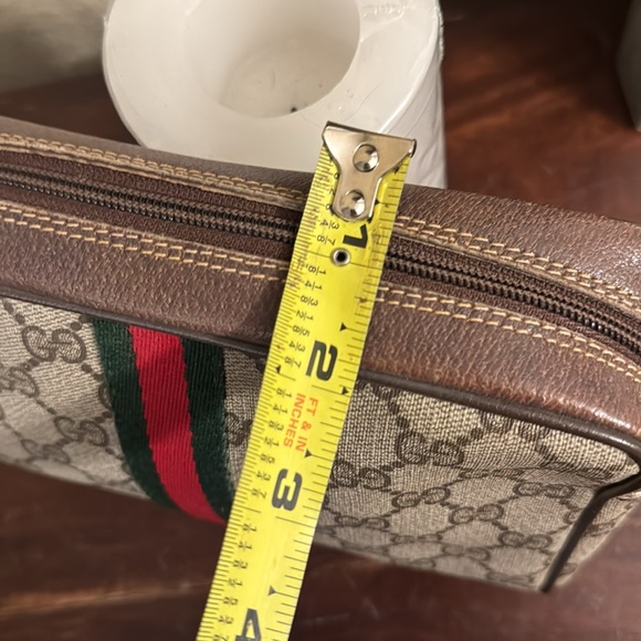 Authebtic Vintage Gucci Clutch GG